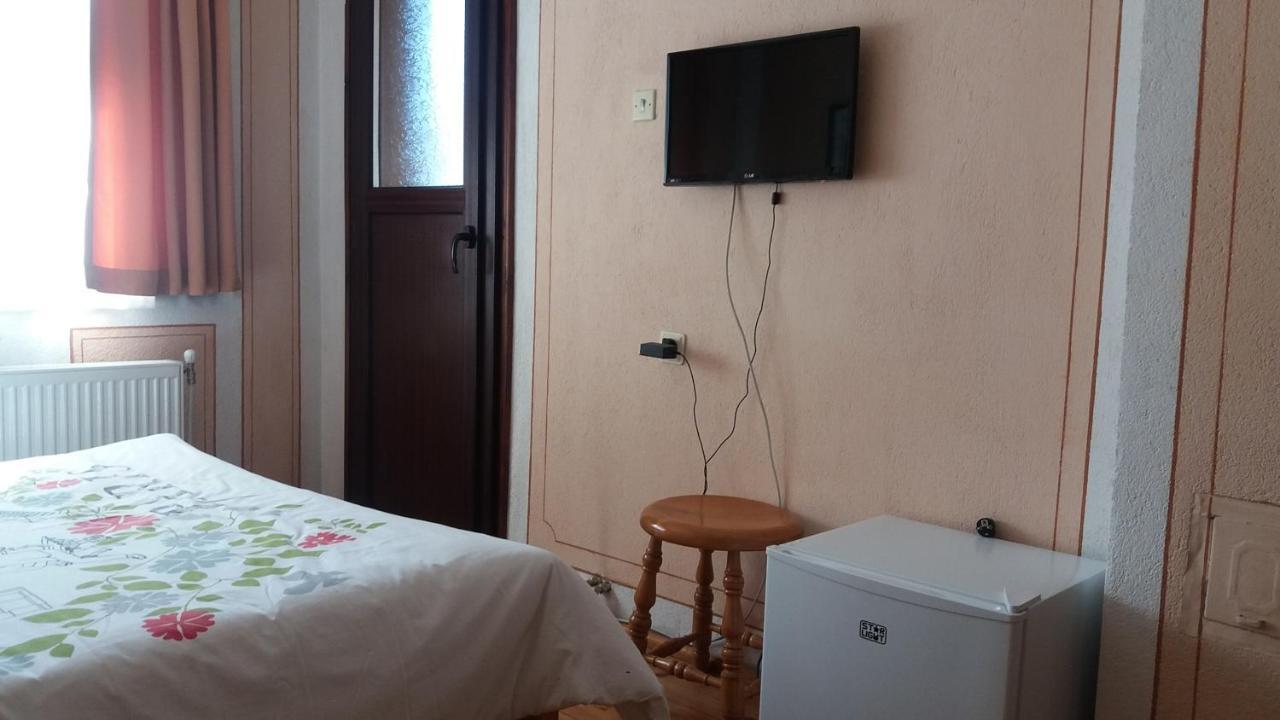 Guest House Bolyarka โคปริฟชทิทซา ภายนอก รูปภาพ
